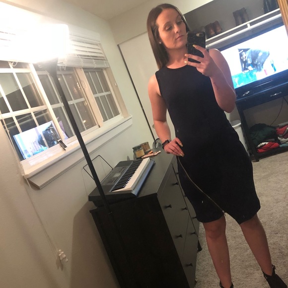 Venus professional dress - Picture 2 of 2